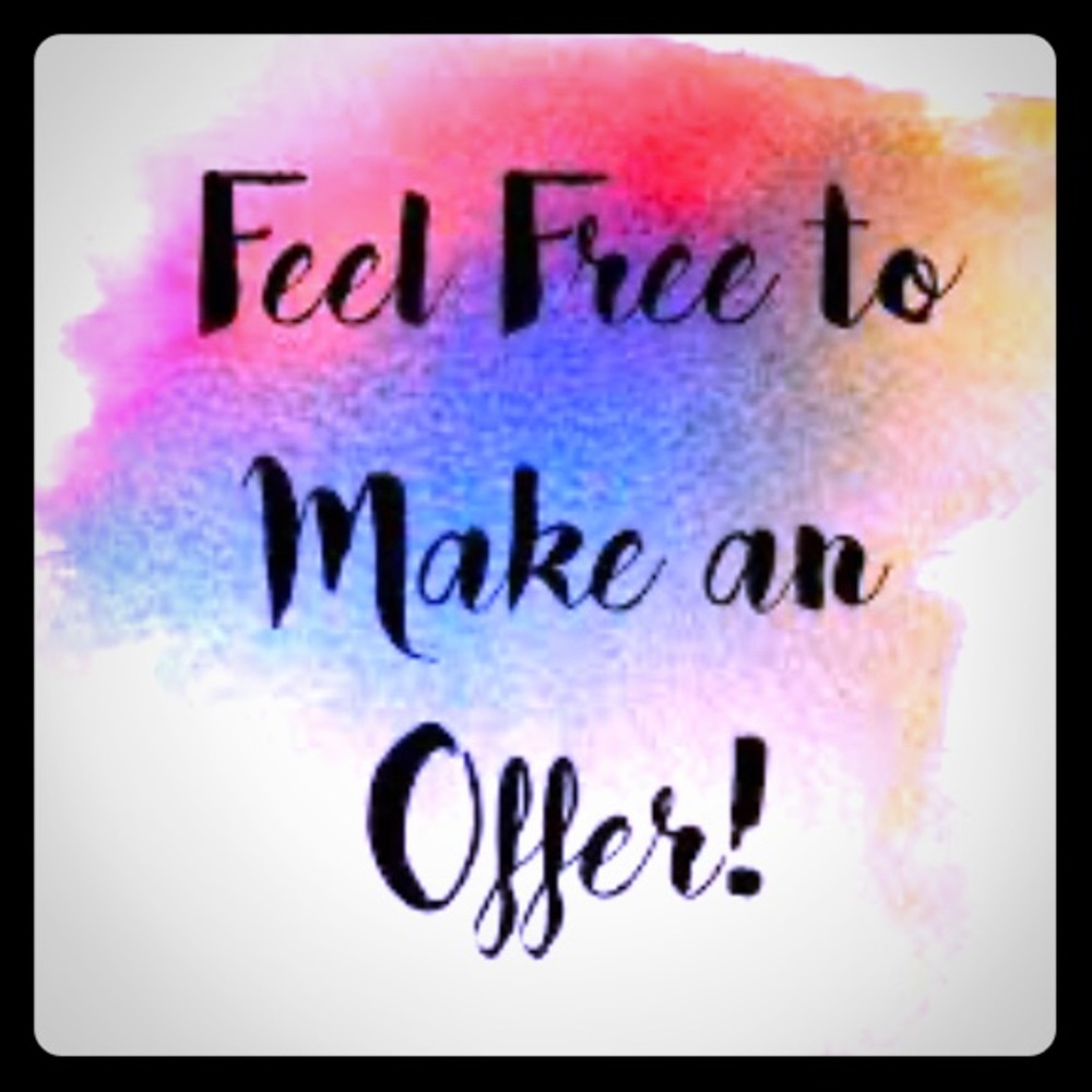 Feel free to make an offer or bundle and save 💕😊